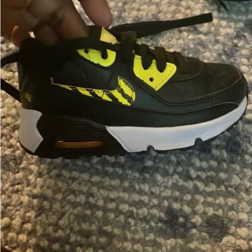 Brand New Toddler Girl Nike Air Max